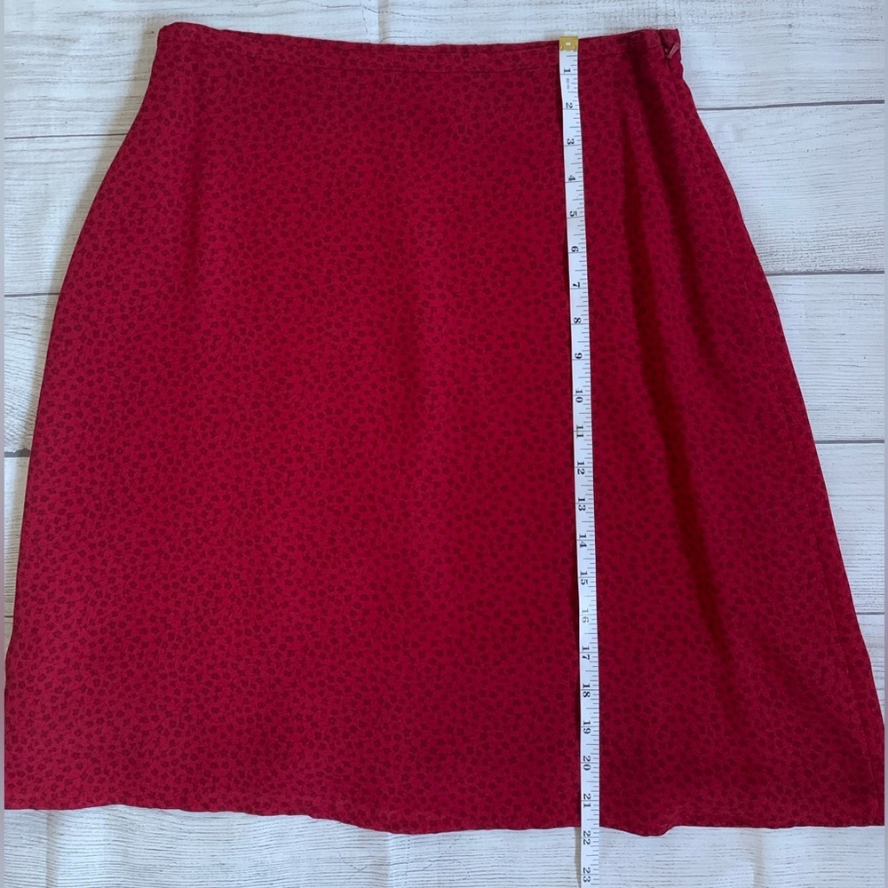 Style & Co. Elegant Vintage A-Line Skirt in Vibrant Red with Tiny Floral Pattern - Picture 5 of 5